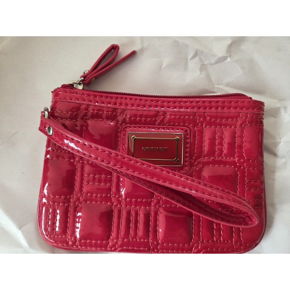 Nine West Bright Red, Soft Quilted Wristlet Pouch with Zipper and‎ Strap EUC